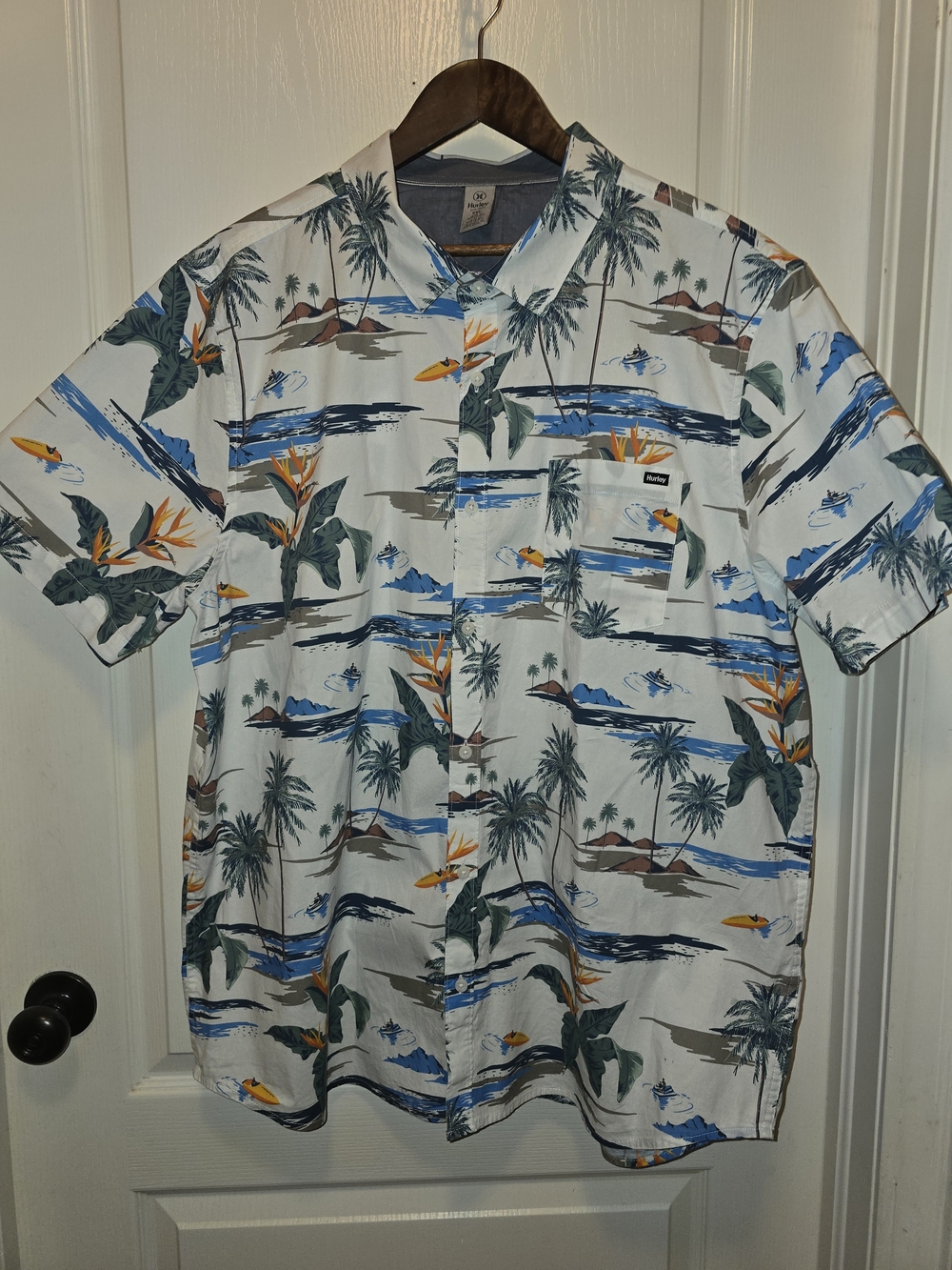 Hurley- Reef Life Short Sleeve Button-Up Shirt - White Tropical Print